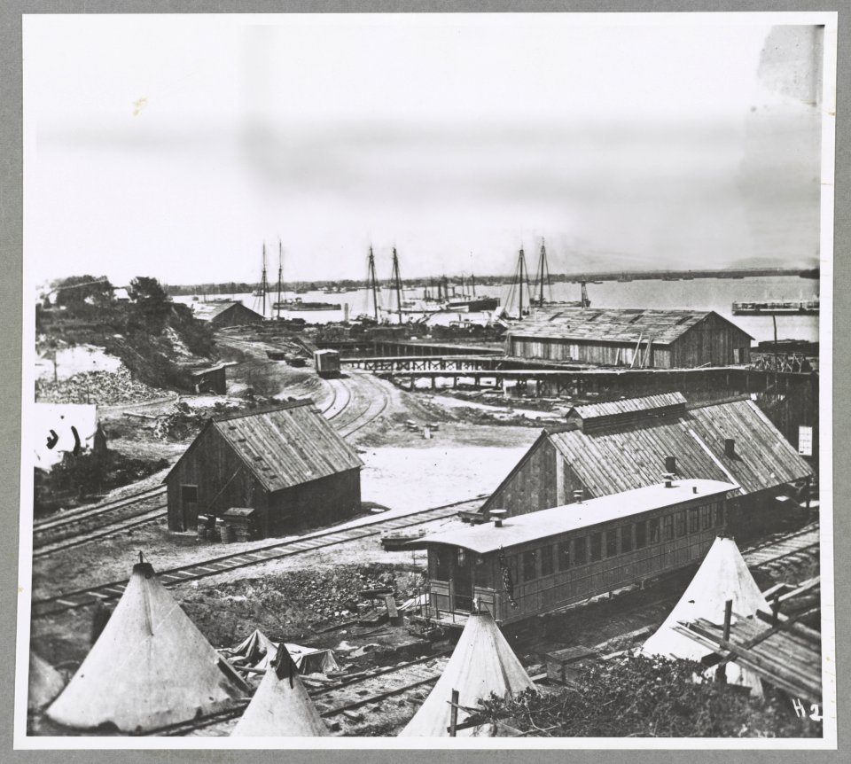 Wharves at City Point, Va., Lincoln's car in foreground LCCN2012649548