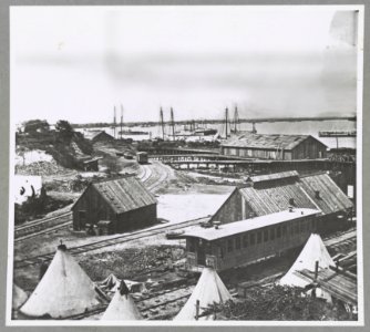 Wharves at City Point, Va., Lincoln's car in foreground LCCN2012649548