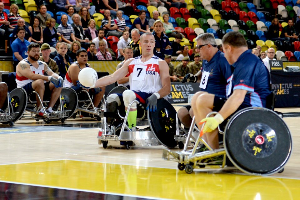Wheelchair rugby at Invictus Games 140912-N-PW494-035