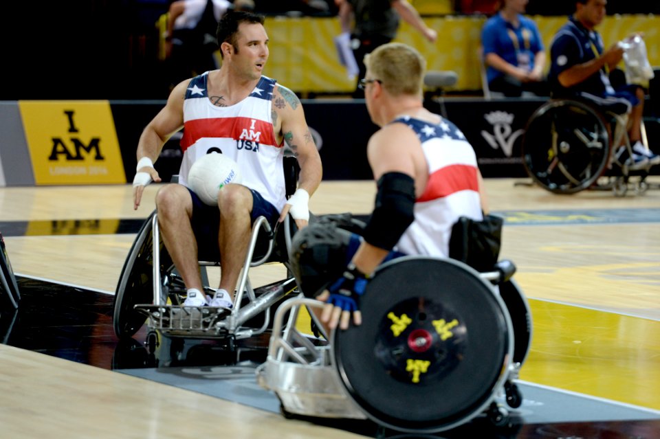 Wheelchair rugby at Invictus Games 140912-N-PW494-007