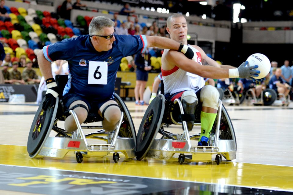 Wheelchair rugby at Invictus Games 140912-N-PW494-089