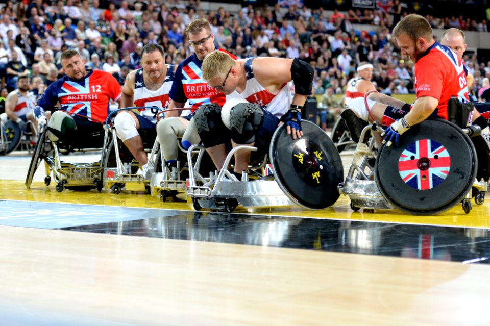 Wheelchair rugby at Invictus Games 140912-N-PW494-490