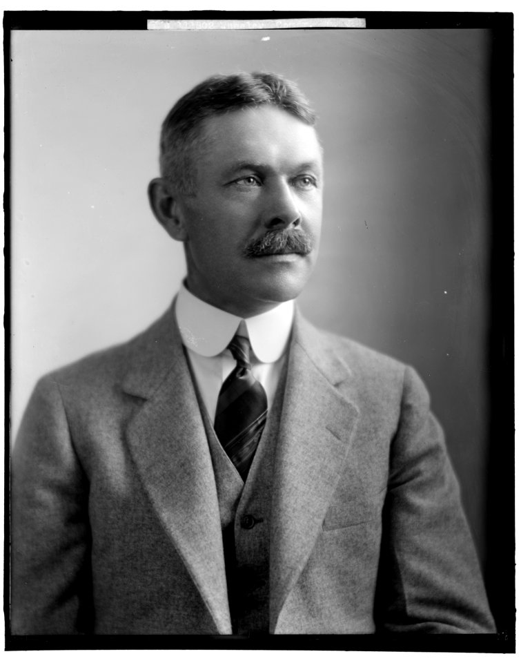 WHEELER, WILLIAM J., COMDR. LCCN2016862279