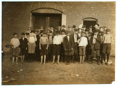 When the whistle blows. Closing hour at the Danville (Va.) Cigarette Factory. LOC nclc.04756
