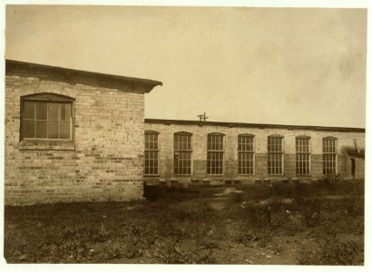 Where it happened. (See photos 3070 to 3074) Sanders Cotton Mfg. Co., Bessemer City, N.C. In this and the adjoining mill (run by the same company) there were still many dangerous unprotected LOC nclc.02661