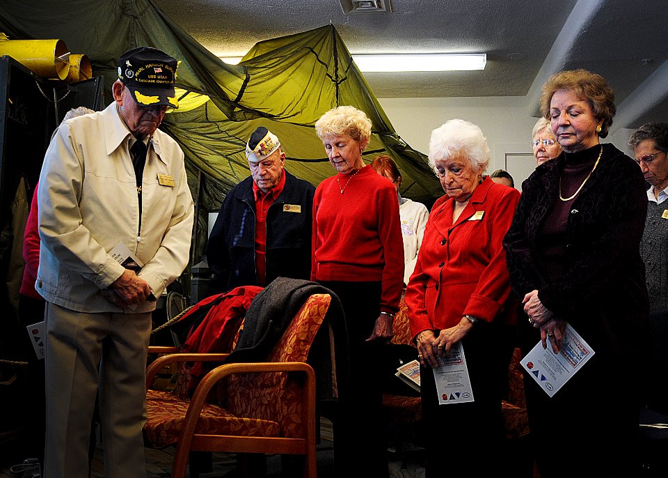 Whidbey Island activities 131206-N-DX364-118