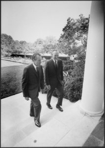 White House exterior - NARA - 194628