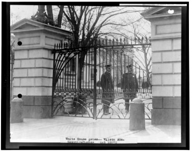 White House gates - Wilson adm. LCCN2002713046