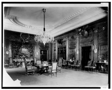 White House state dining room, north and east sides, Washington, D.C. LCCN2001695070