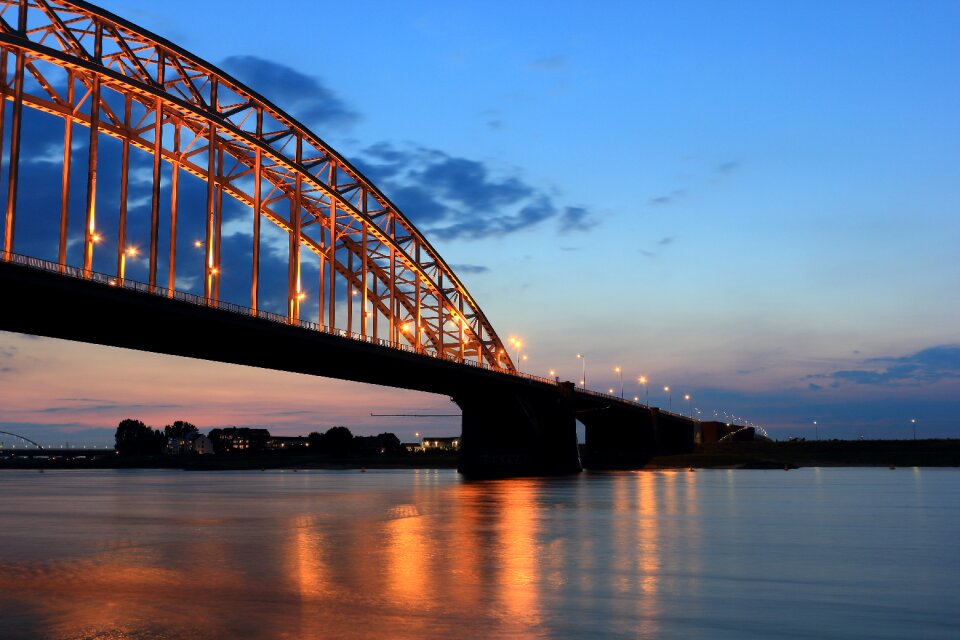 Waal waalbridge waalbrug