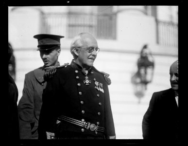 White House visitors, Washington, D.C. LCCN2016891082