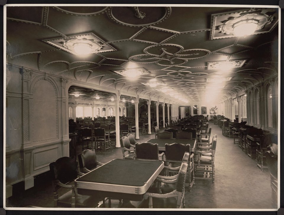 White Star Steamship Olympic 1st class dining room LCCN2002721354