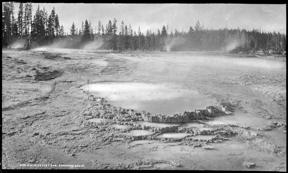 White Velvet Spring, Shoshone basin. Yellowstone National Park. - NARA - 517225