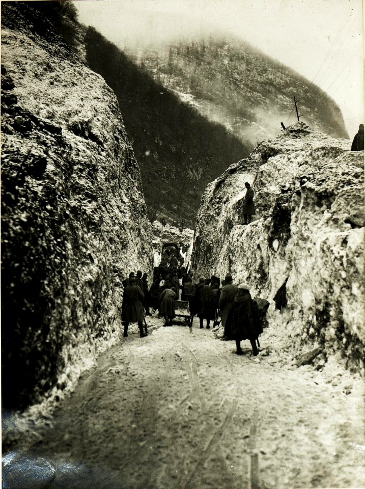 Wie Nr, 3183a. Blick in die Lawinengasse. (BildID 15499721)