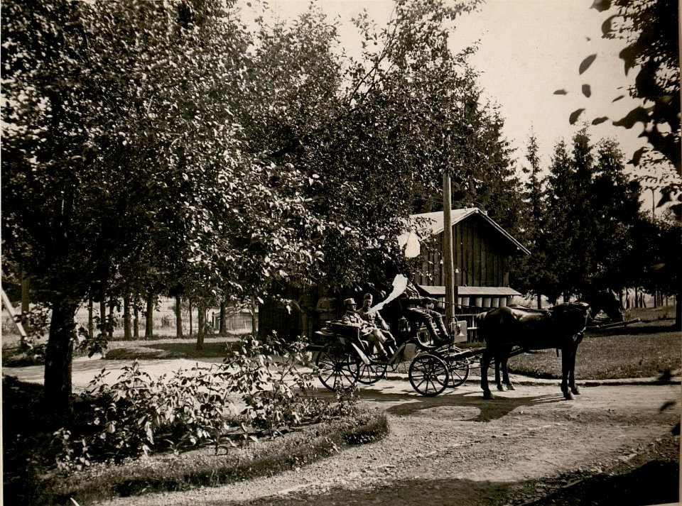 Wie Nr, 3687; Hofraum mit Kanzlei u.Inspektionsbaracke. (8-7.1917.) (BildID 15802050)