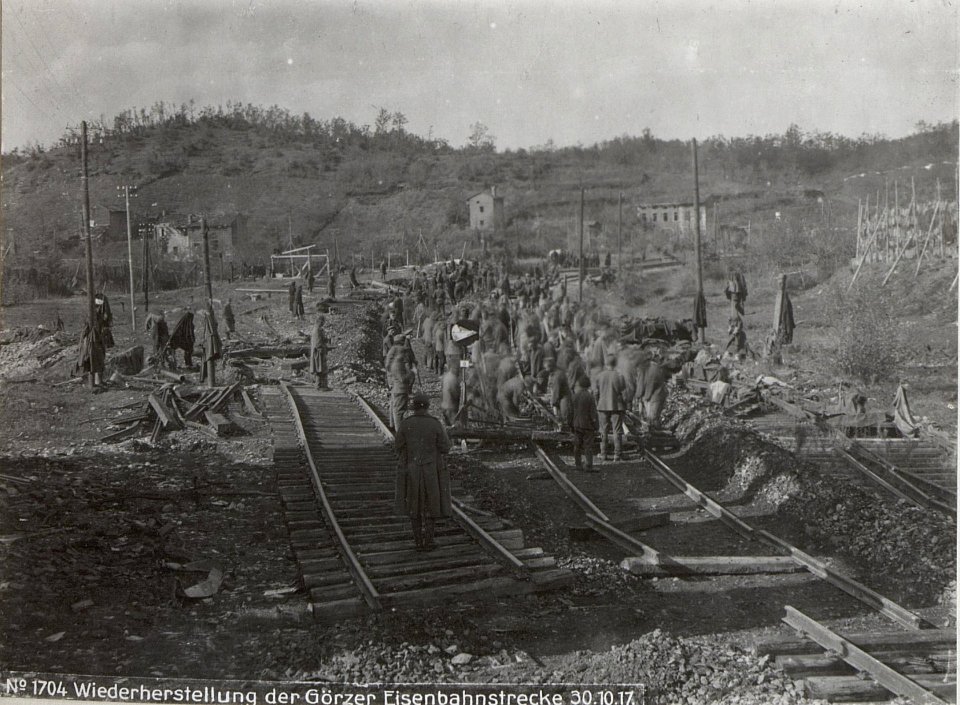 Wiederherstellung der Görzer Eisenbahnstrecke 30.10.17. (BildID 15608355)