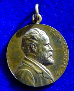 Wien 1905, Jugendsti-Medaille Josef Pommers 60. Geburtstag, Vorderseite
