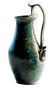 Wijnkan met afbeelding van Ganymedes' ontvoeringsscène in brons, 50 tot 300 NC, vindplaats- Koninksem, Aan Paspoel, zuidwestgrafveld, 1972, graf 22, collectie Gallo-Romeins Museum Tongeren, 72.N.106