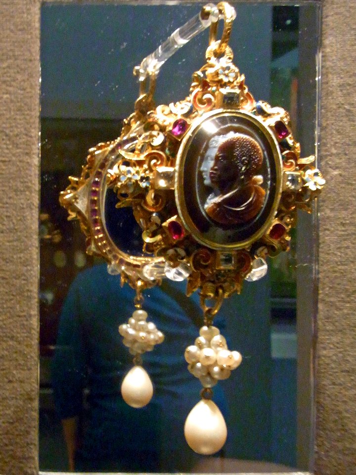 Wikimania 2014 - Victoria and Albert Museum - The Drake Jewel222206