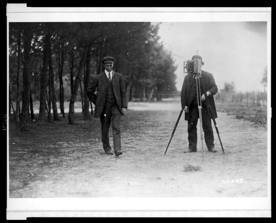 Wilbur Wright, Pau, France, 1909 LCCN2003663047