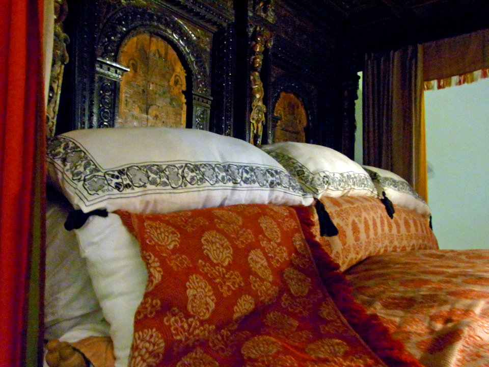 Wikimania 2014 - Victoria and Albert Museum - The Great Bed of Ware221394