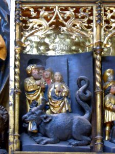 Wikimania 2014 - Victoria and Albert Museum - Altarpiece - Saint Margaret - Detail221118