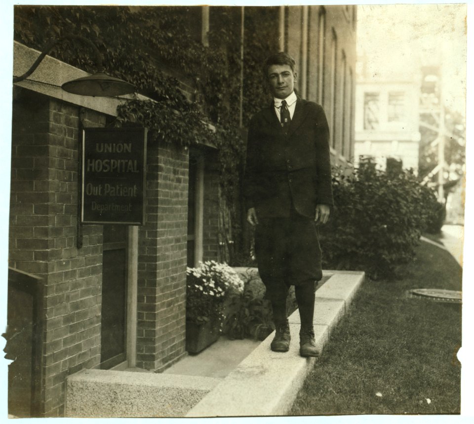 Wilfred Levoie - 15 years - 120 Diman St. - Weaver, American Linen Co. Cut leg June 20, 1916. (Mr. Wagner's schedule.) Was pushing and pulling basket along floor; basket caught a loose board LOC nclc.05077