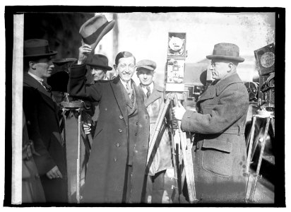 Will Hayes & movie camera, 1-14-22 LCCN2016845959