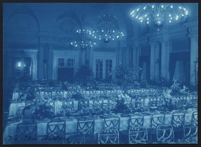 Willard Hotel dining room prepared for banquet LCCN2006677538