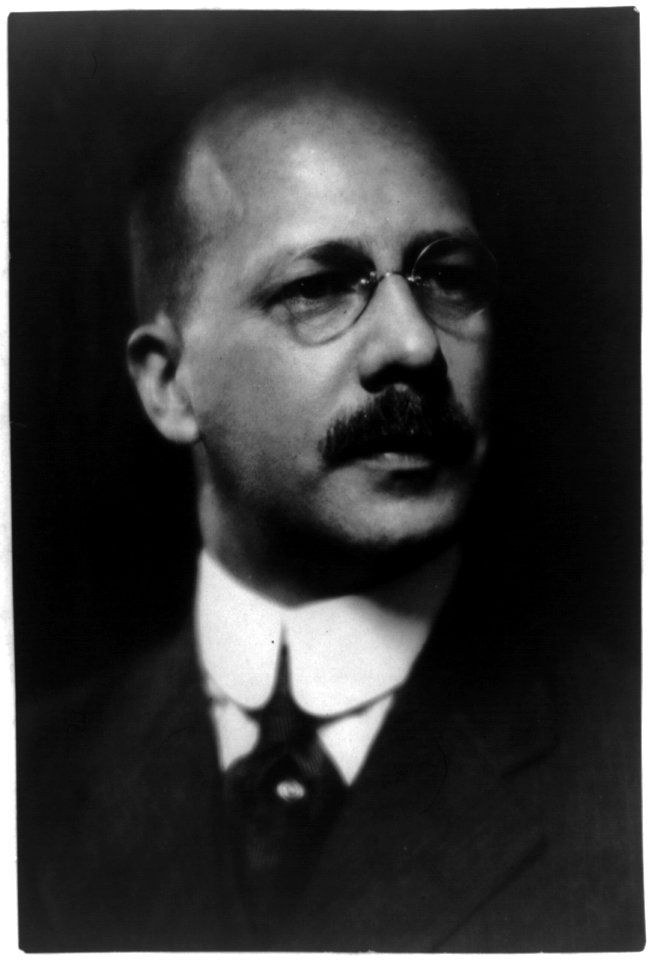 William A. Fairburn, President of the Diamond Match Co., and winner of the Dr. Louis Livingston Seaman Medal, head-and-shoulders portrait, facing right LCCN96524639