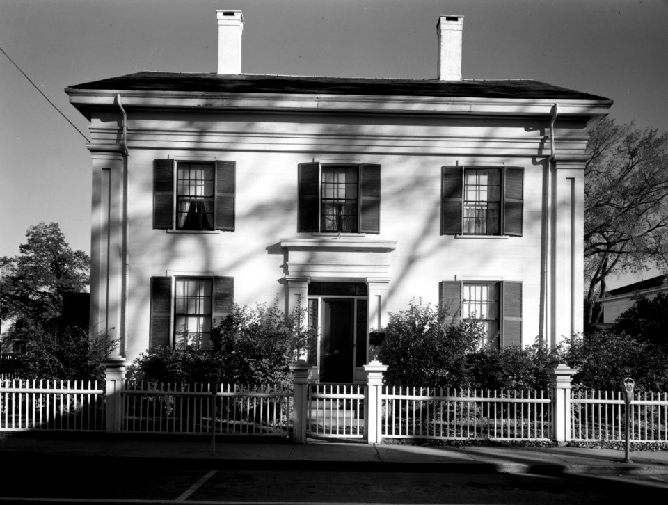 William A. Farnsworth Homestead