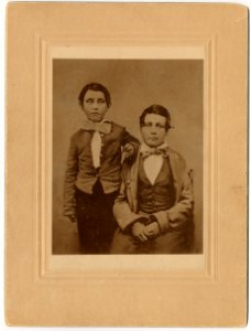 William A. Pinkerton and Robert A. Pinkerton, three-quarter length portrait LCCN2006680248