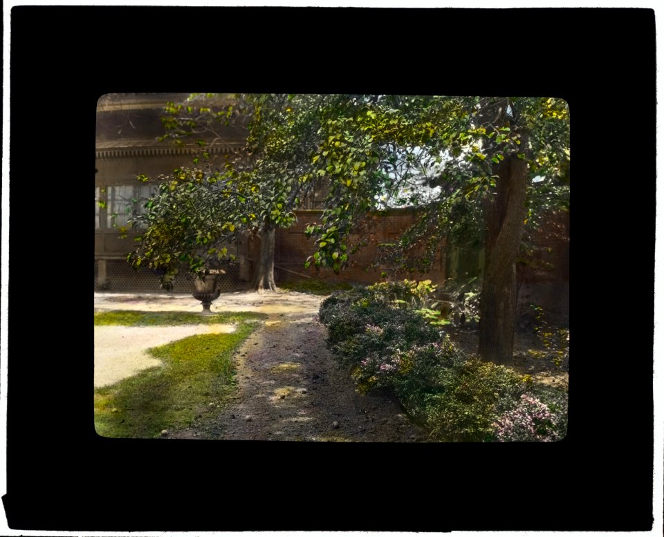William Corcoran Eustis house, H Street and Connecticut Avenue, Washington, D.C., N.W. Courtyard gate LCCN2008675978