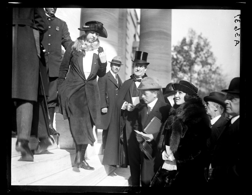 William Jennings Bryan, center LCCN2016890899