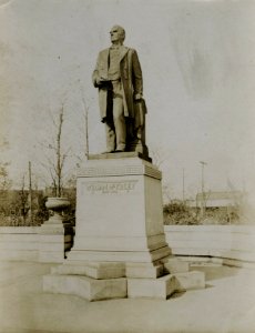 William McKinley Monument, McKinley Park, Chicago, early 20th century (NBY 717)