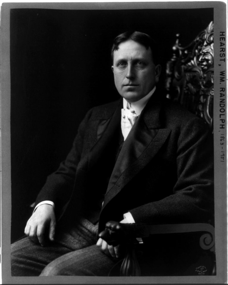 William Randolph Hearst, 1863-1951, three-quarter portrait, seated, facing left LCCN2005691031