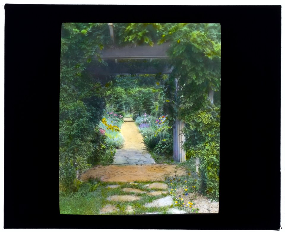 William Samuel Kies house, Scarborough and Old Albany Roads, Scarborough, New York. Pergola LCCN2007685925