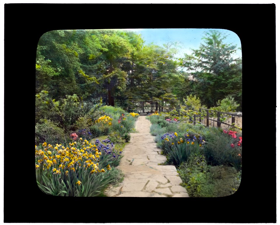 William Samuel Kies house, Intersection of Scarborough and Old Albany Roads, Scarborough, New York. Walkway along vegetable garden LCCN2008676046