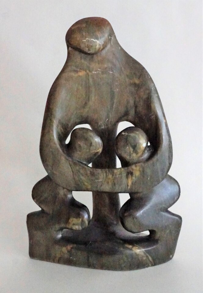 Statue figurine maternity