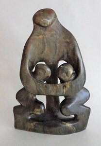 Statue figurine maternity