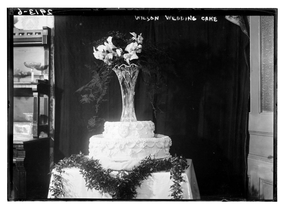 Wilson wedding cake LCCN2014694855