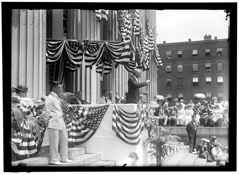 WILSON, WOODROW. SPEAKING LOC hec.01761