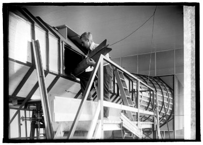 Wind tunnel, Bureau (of) Standards LCCN2016822011