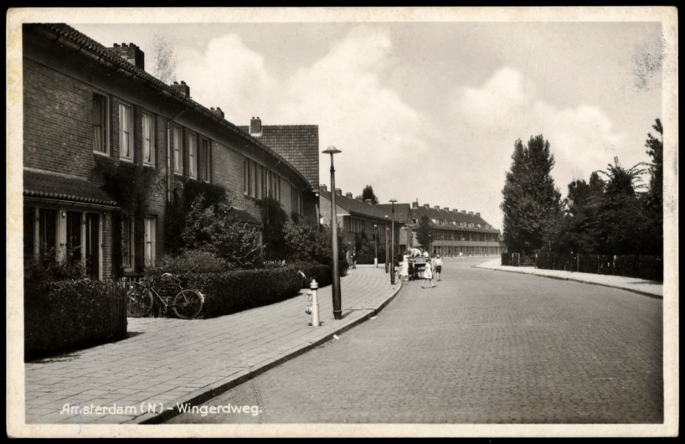 Wingerdweg. Uitgave J. Sleding, Amsterdam, Afb PRKBB00434000001