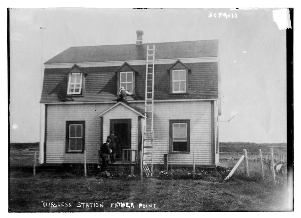 Wireless station - Father Point LCCN2014696155