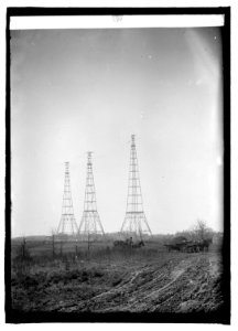 Wireless towers, Arlington LCCN2016821798