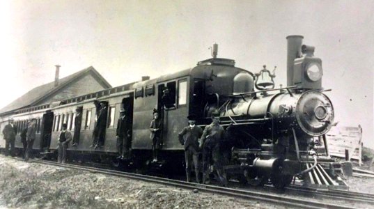 Wiscasset, Waterville and Farmington's 2-foot gauge No. 4 circa 1905 (01) photo