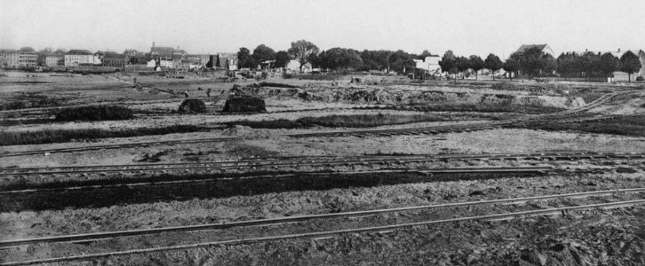Wirtschaften an der Provinzialstraße am linken Rheinufer, im Abbruch begriffen. Anfang Juni 1898