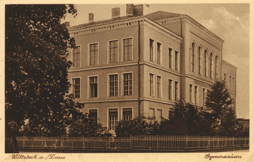Wittstock a. Dosse, Brandenburg - Gymnasium (Zeno Ansichtskarten)