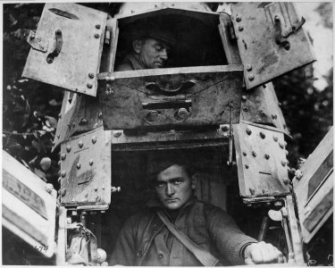 With the Americans northwest of Verdun. The skipper and gunner of a whippet tank, with the hatches open. France... - NARA - 530756